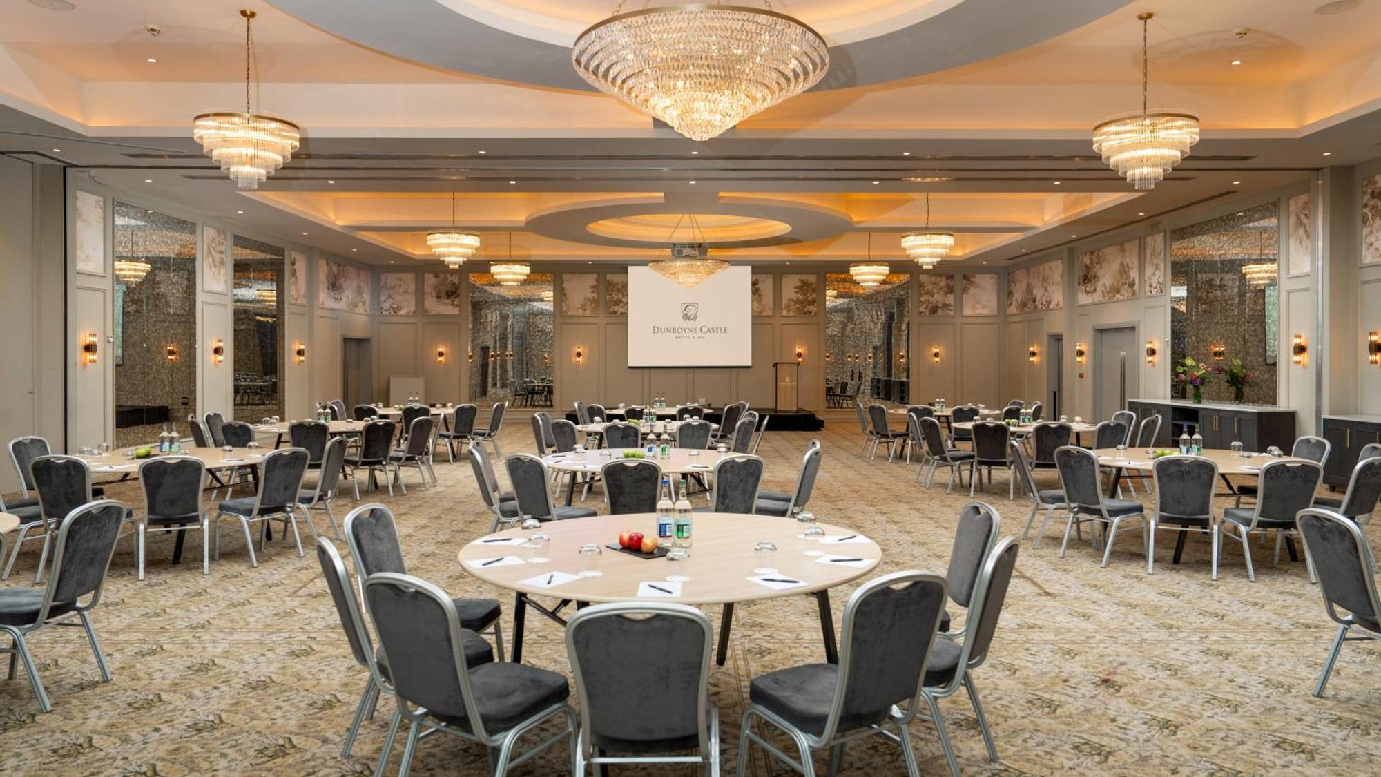 Dunboyne Castle Hotel & Spa Bagian luar foto